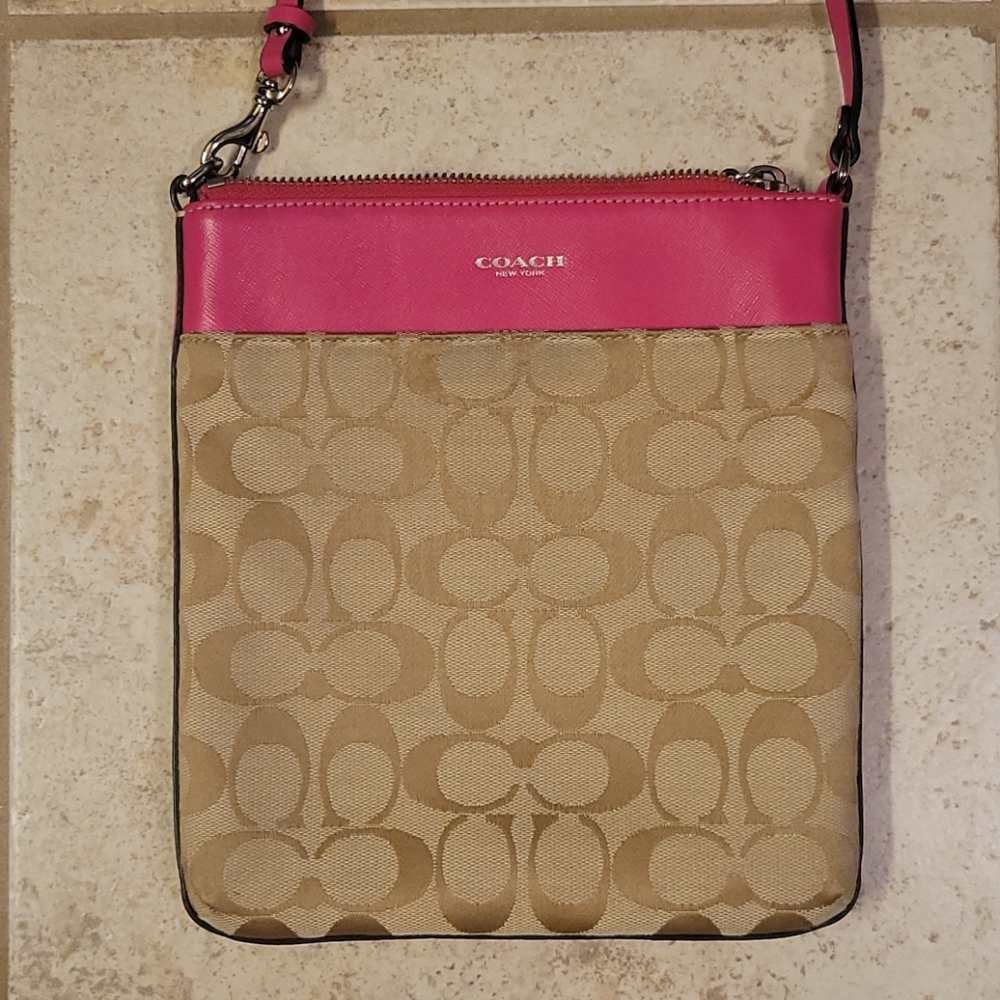 Coach "Kitt Messanger" Crossbody purse